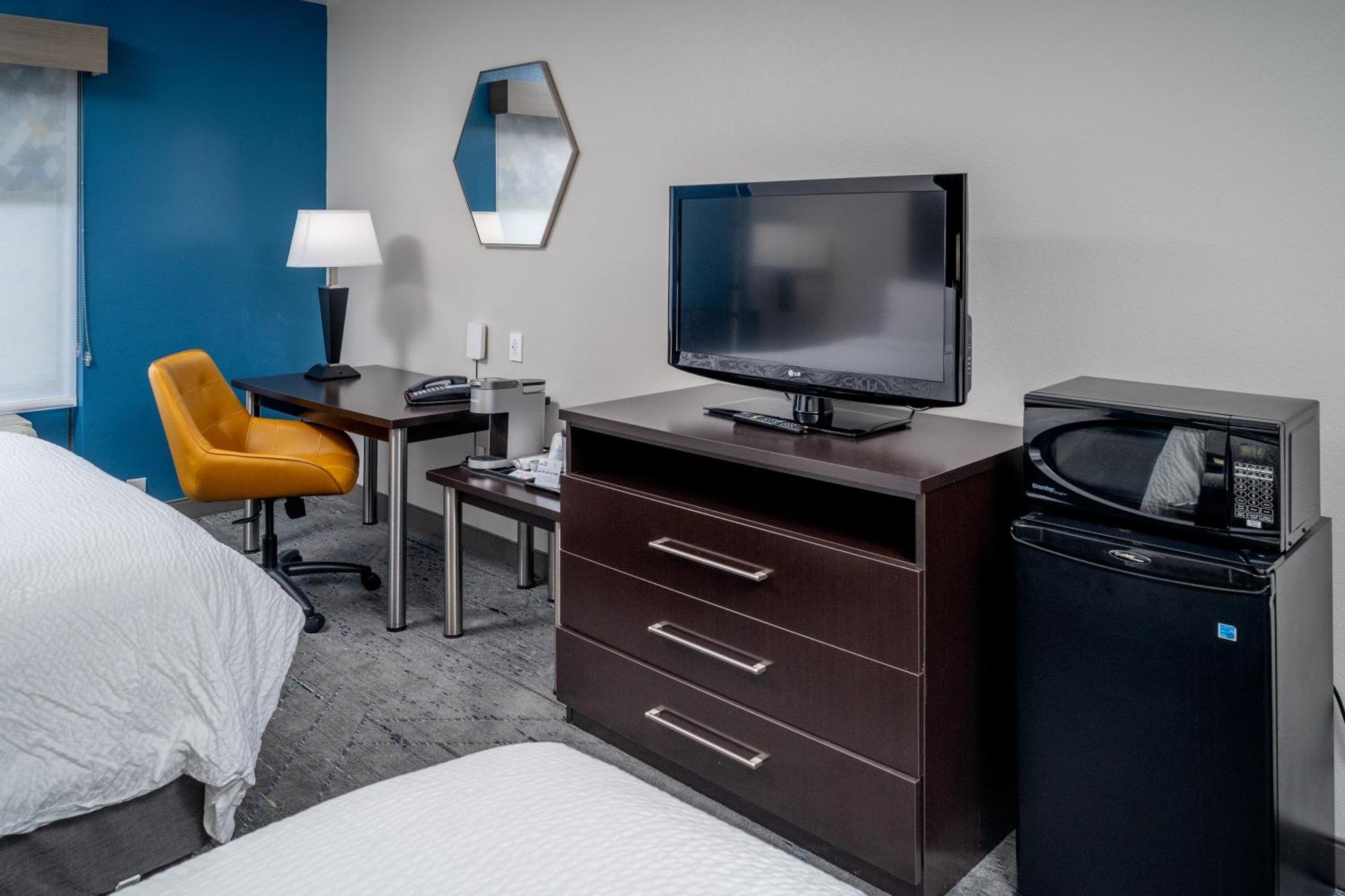 Holiday Inn Express & Suites Cross Lanes By Ihg Kültér fotó